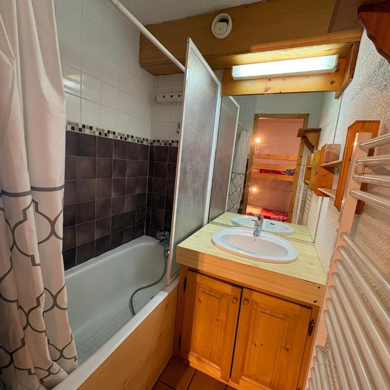 Studio cabine ensoleillé pour 4 personnes, vue sur pistes - FR-1-293-166 - Studio - 11
