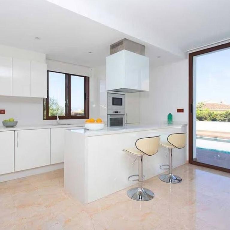 Superb Villa Sea View Private Pool - Villa - 13