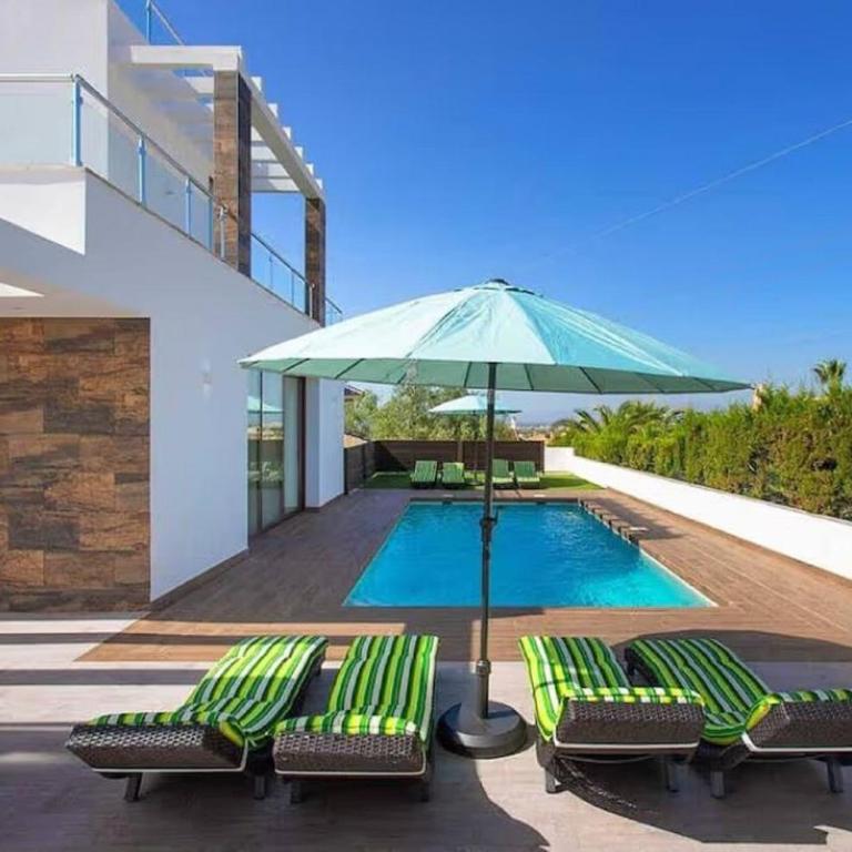 Superb Villa Sea View Private Pool - Villa - 31
