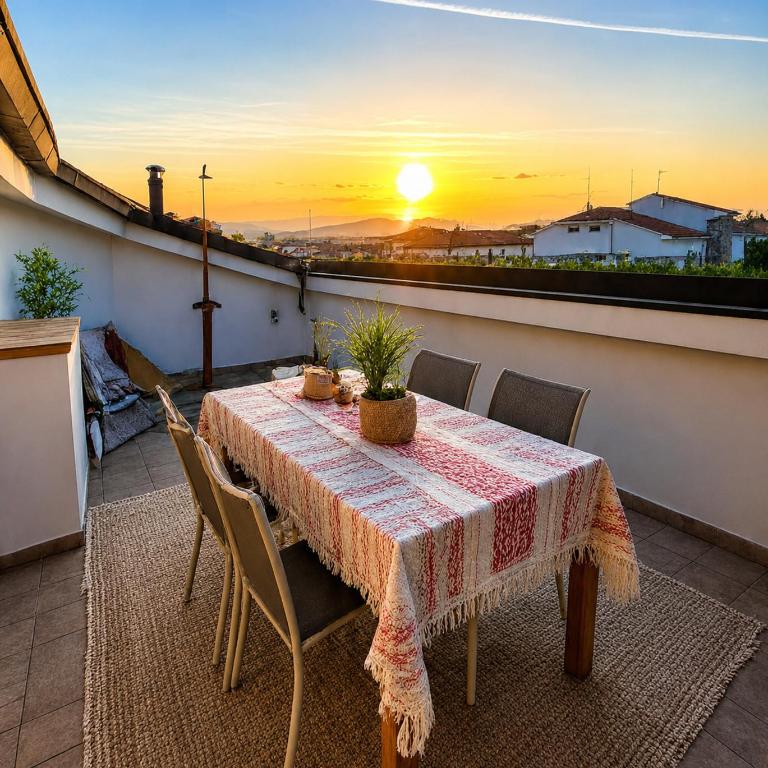La Dimora di Deborah Terrazza Panoramica, Centro & Stazione a 4 min, Relax e Comfort - Apartment mit 1 Schlafzimmer - 3