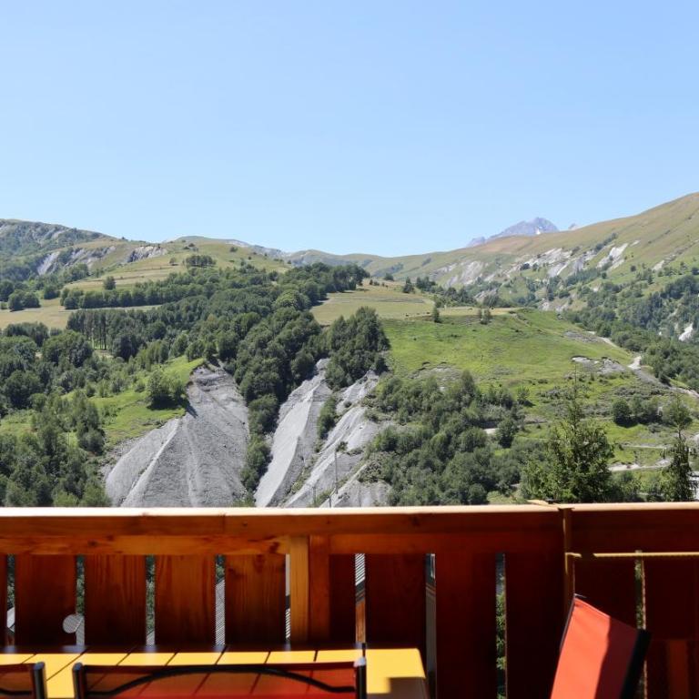 Appt Cosy Vue Montagne & Piscine - Le Darineli - Appartement 2 Chambres - 5
