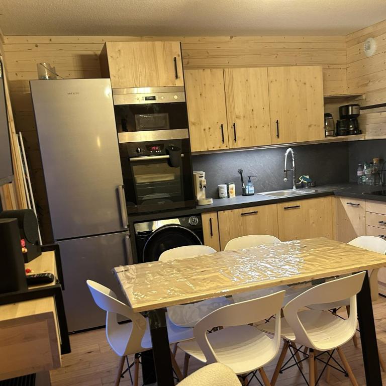 Appt Cosy Vue Montagne & Piscine - Le Darineli - Appartement 2 Chambres - 40