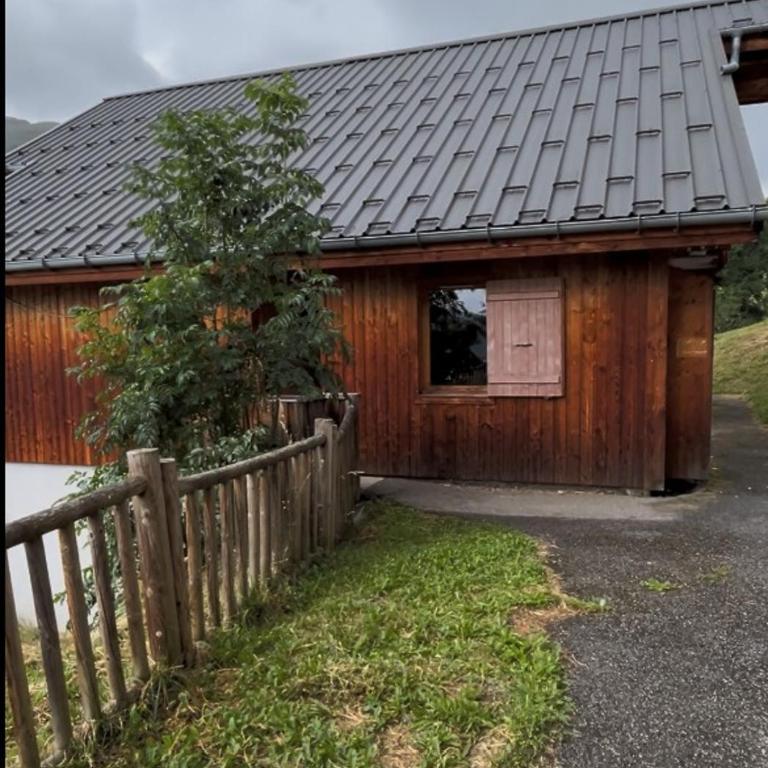 Appt Cosy Vue Montagne & Piscine - Le Darineli - Appartement 2 Chambres - 60