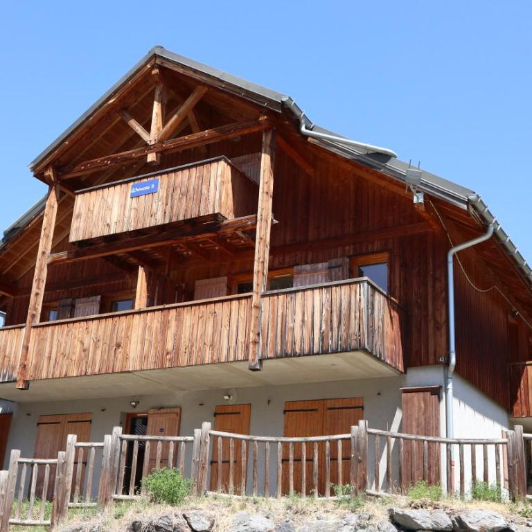 Appt Cosy Vue Montagne & Piscine - Le Darineli - Appartement 2 Chambres - 63