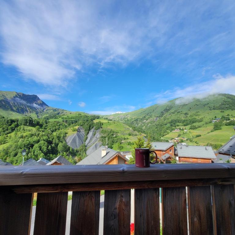 Appt Cosy Vue Montagne & Piscine - Le Darineli - Appartement 2 Chambres - 70