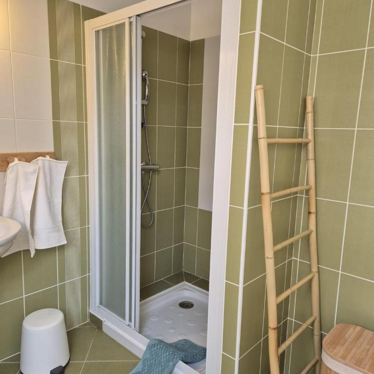 Appartement entier pour 8 personnes piscine intérieure en option - Appartement 3 Chambres - 10