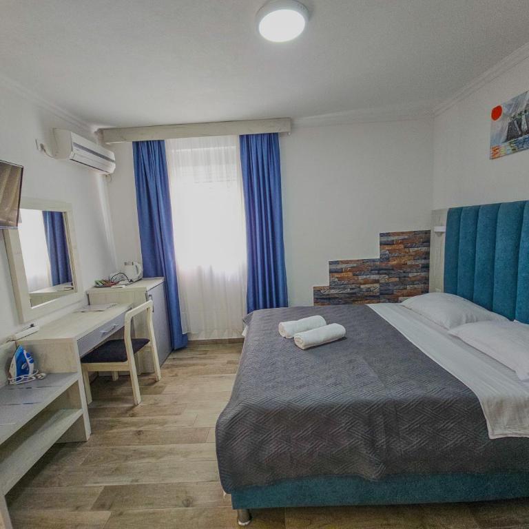Sun Apartments - Deluks Dvokrevetna Soba sa Bračnim Krevetom - 6