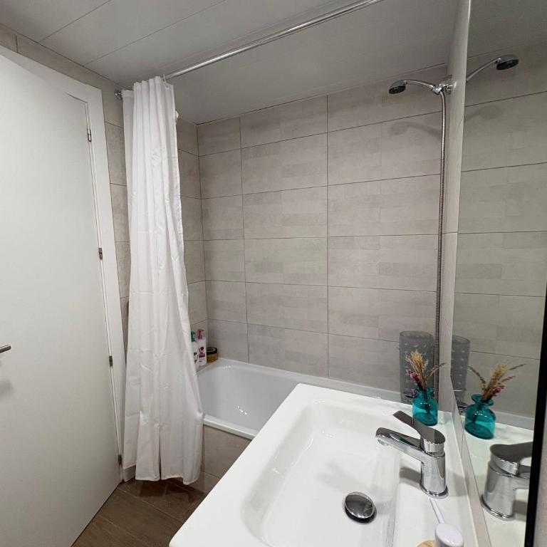 Alojamiento de lujo para la F1 de Madrid - Apartment mit 1 Schlafzimmer - 6