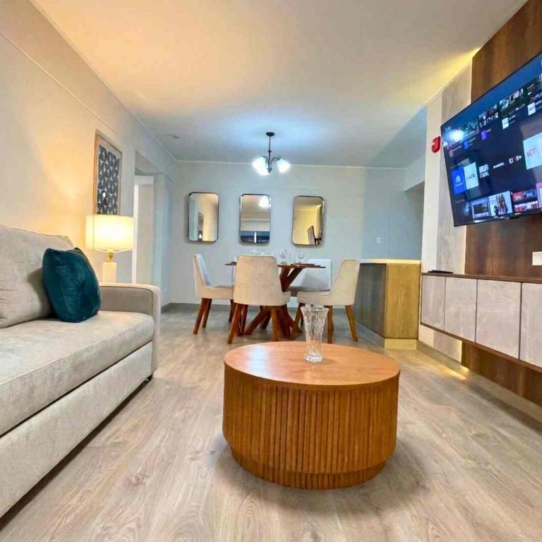 Grimaldo 247 by Vibrant - Two-Bedroom Apartment with Balcony - 4