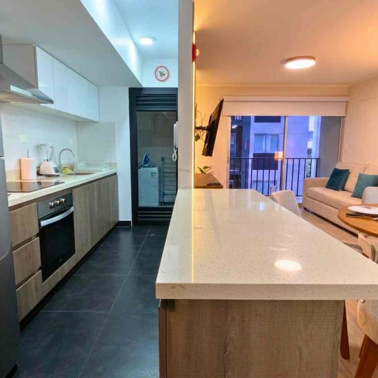 Grimaldo 247 by Vibrant - Two-Bedroom Apartment with Balcony - 6