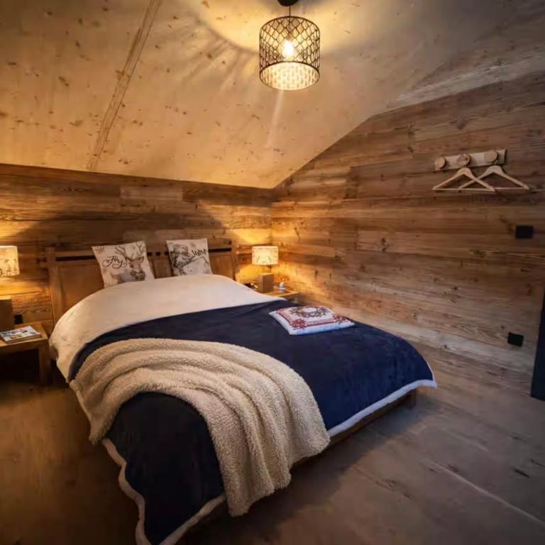 Chalet Chalentina : Chalet de charme neuf aux Portes du Soleil - Maison 5 Chambres - 11