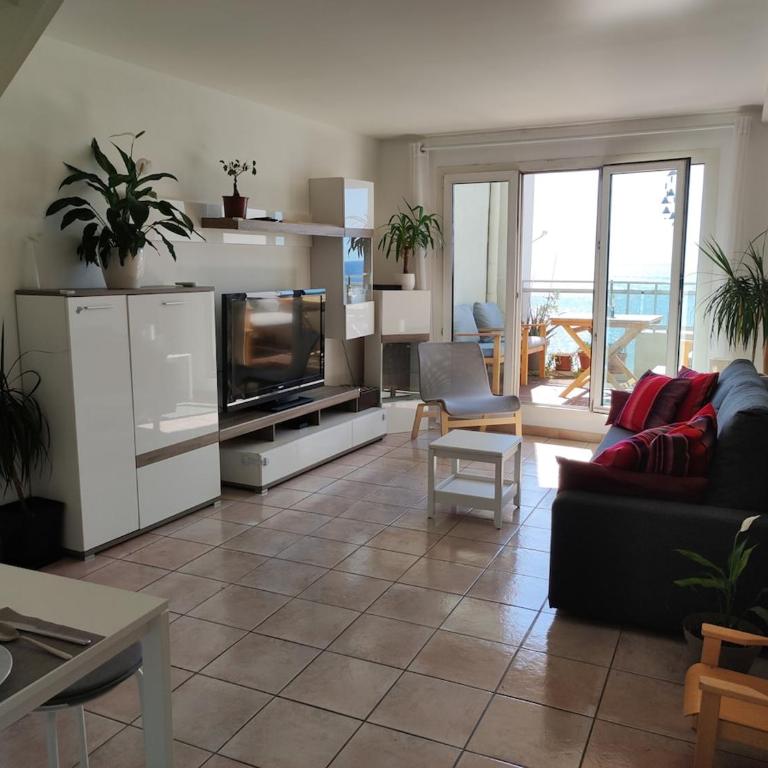 Seafront 2-bedroom duplex with lovely terrace - Apartment mit 2 Schlafzimmern - 2