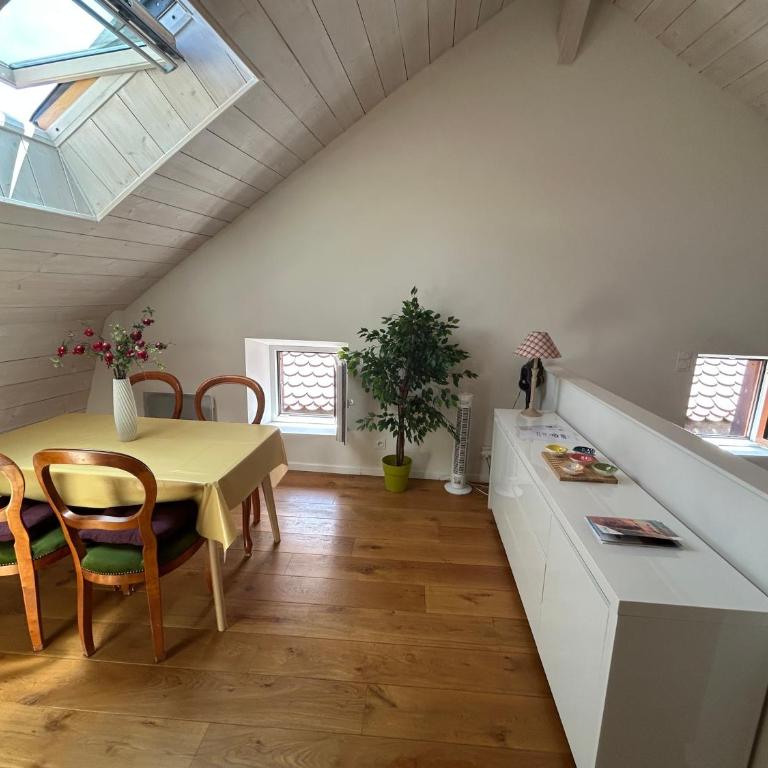 La Pistacherie à 30m de la plage de Grande Rive - Two-Bedroom Apartment - 2