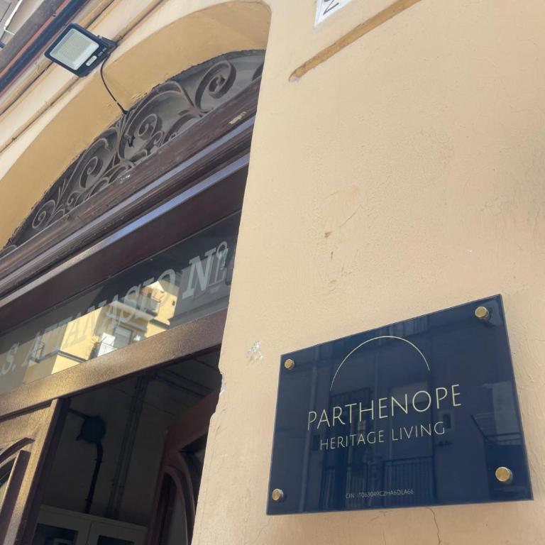 Parthenope Heritage Living - Appartamento Classic - 23