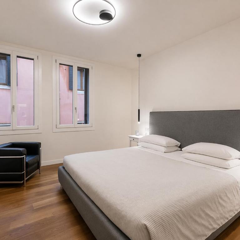 Renovated and Spacious flat near San Marco - Appartamento con 2 Camere da Letto - 9