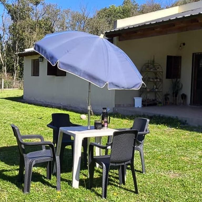 Cálida Casa con amplio espacio verde en Raco - Casa Unifamiliar de 3 dormitorios - 26