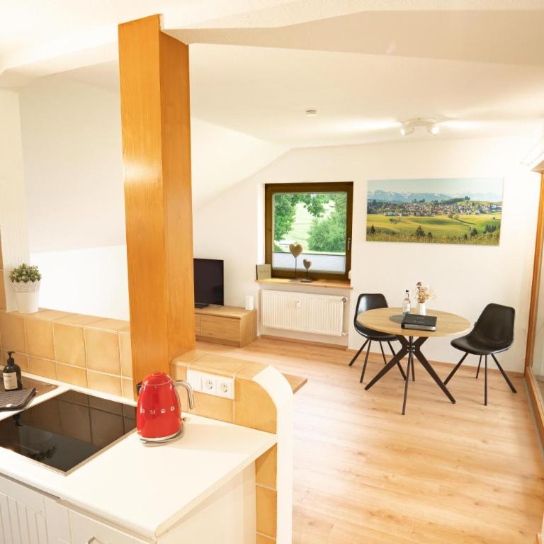 Ferienwohnung BergLiebe mit Alpenblick - Appartamento con 1 Camera da Letto - 10