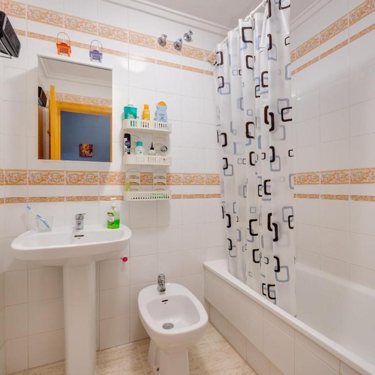 Spacious studio, terrace, pool, elevator, beaches - Apartment mit 1 Schlafzimmer - 5