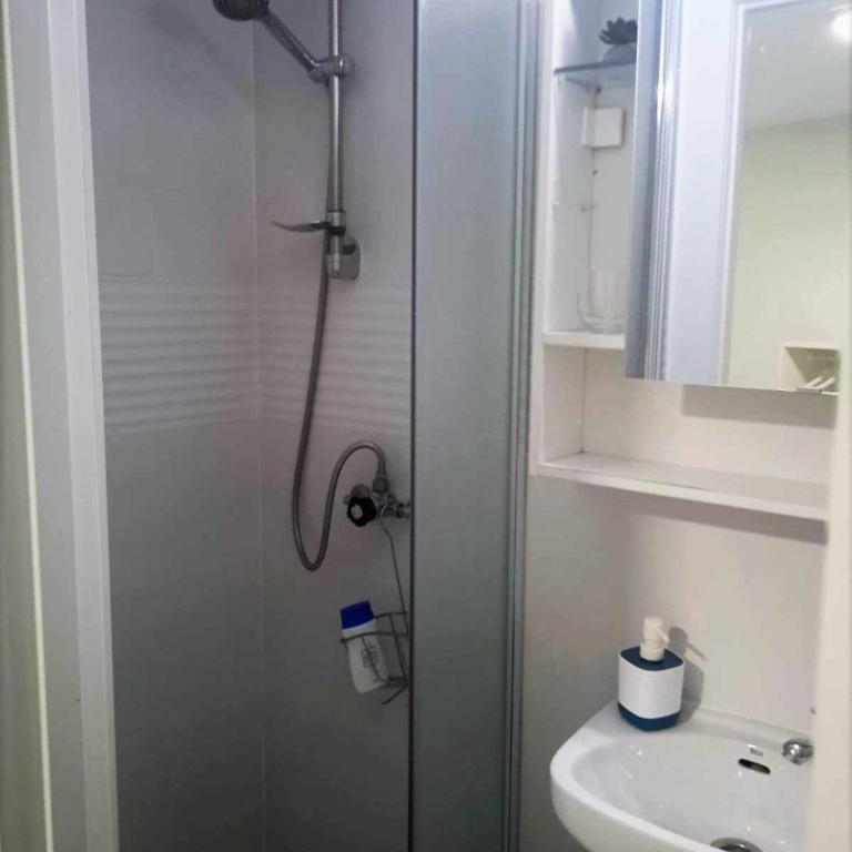 Moderno apartamento en el corazón de Madrid (Sol) - Apartment - 10