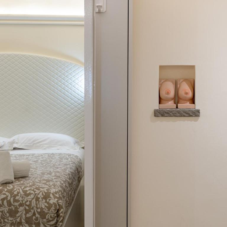 Moderna Suite "Duomo", SMN a 2 passi, Wi-Fi e AC - Chambre Double avec Salle de Bains Privative - 12