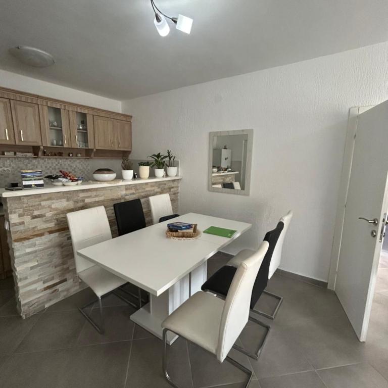 Apartment Petar - Two-Bedroom Apartment - 12