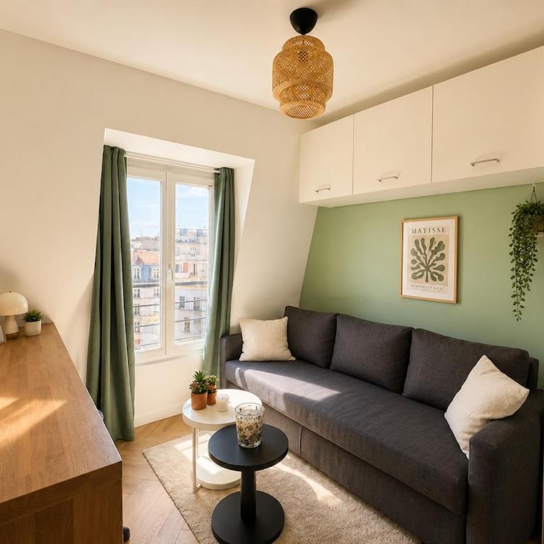 Bright Studio with Iconic Paris Rooftop Sunsets - Studio Supérieur - 1
