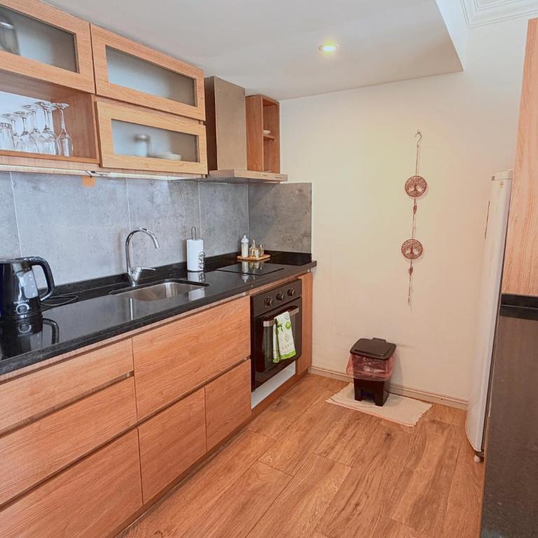 Departamento céntrico con balcón y vista al lago - Apartamento de 1 dormitorio - 10