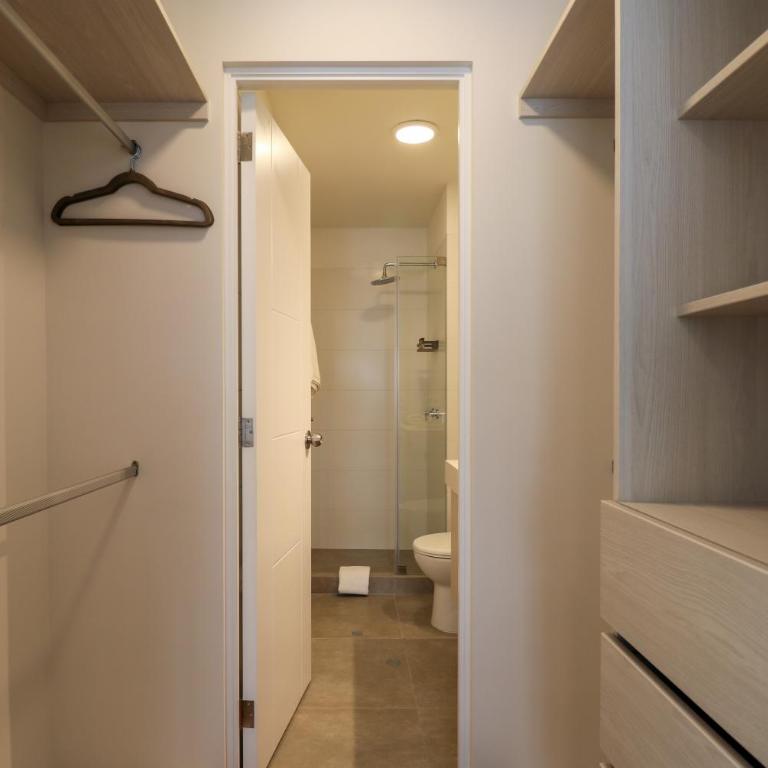 Schell Prime Living in the Heart of Miraflores by Wynwood House - Two-Bedroom Deluxe Apartment - 1