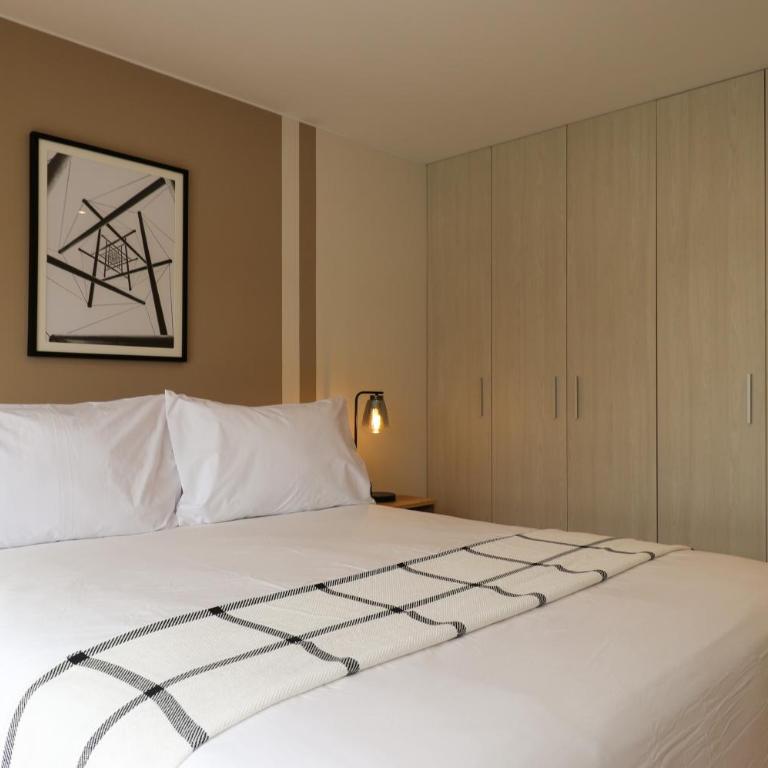 Schell Prime Living in the Heart of Miraflores by Wynwood House - Two-Bedroom Deluxe Apartment - 20