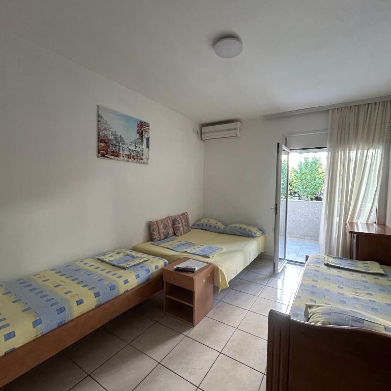 Apartmani Miladinović - Klasična Četvorokrevetna Soba - 3