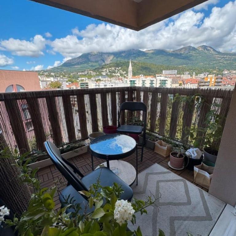 Appartement calme & cosy - Vue montagne - Centre-ville à 2 min - Appartement 2 Chambres avec Vue sur la Montagne - 7
