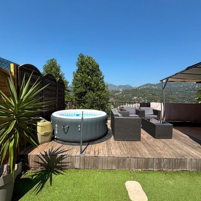 Villa 21-Jacuzzi & Garden Near Nice - Villa - 1