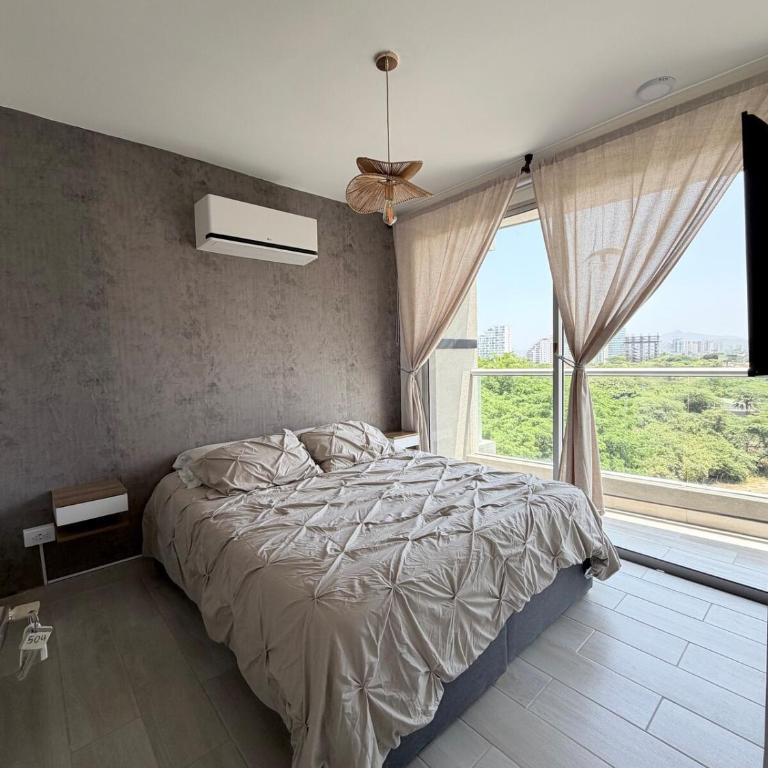 Boutique Suite with Resort Style Amenities - One-Bedroom Apartment - 16