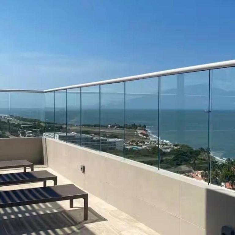 Boutique Suite with Resort Style Amenities - One-Bedroom Apartment - 28