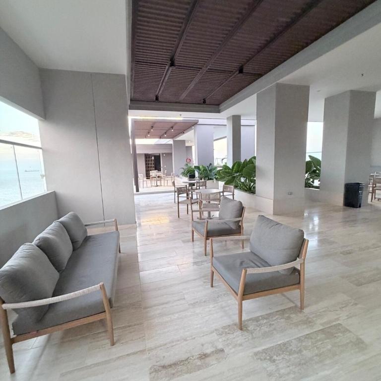Boutique Suite with Resort Style Amenities - One-Bedroom Apartment - 31