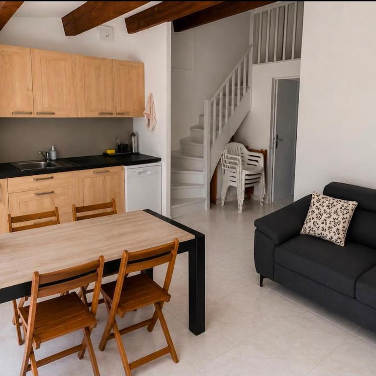 Les Cigalines, Cap D'Agde Maison 3 chambres, piscine, clim et pinède - Haus mit 3 Schlafzimmern - 6
