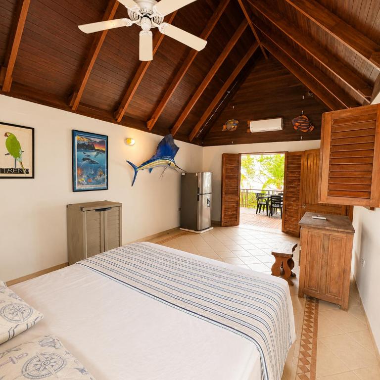 Isla Risa - Queen Room with Sea View - 4
