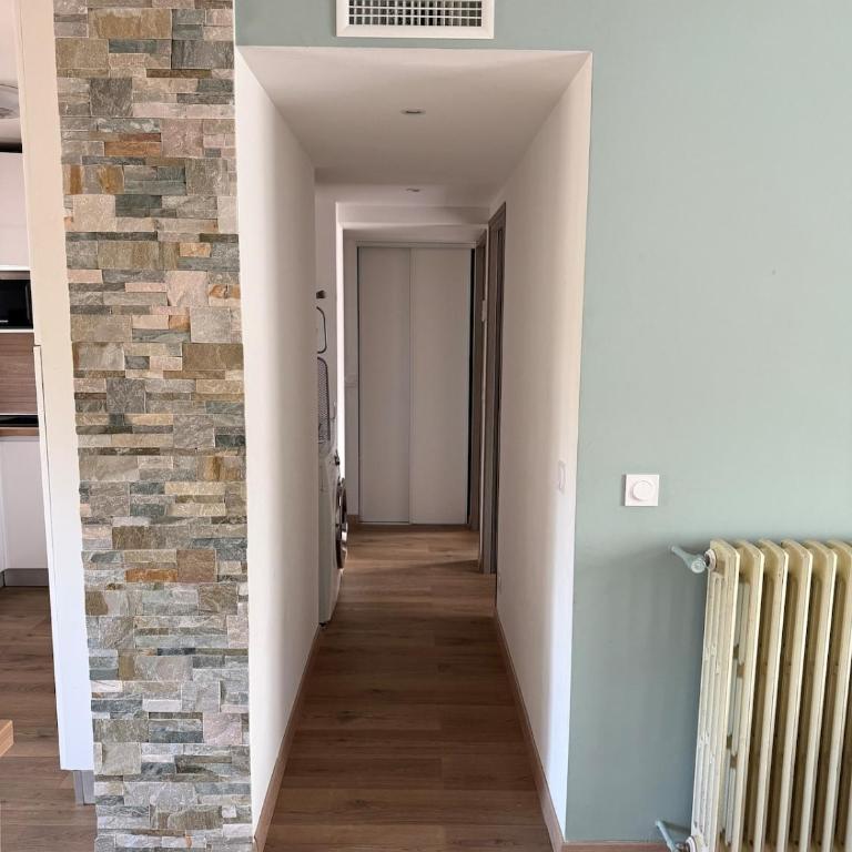 Beautiful 2-bedroom apartment with air conditioning - Tram - Balconies - Quiet - Appartement 2 Chambres - 12