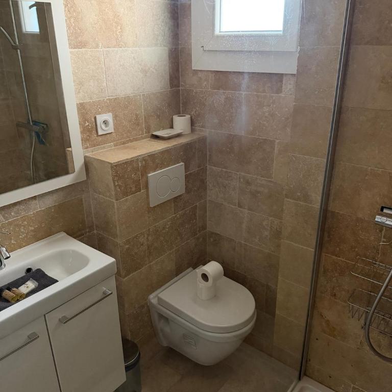 Beautiful 2-bedroom apartment with air conditioning - Tram - Balconies - Quiet - Appartement 2 Chambres - 13