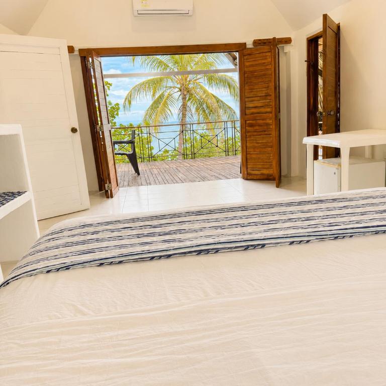 Isla Risa - Quadruple Room with Balcony - 5