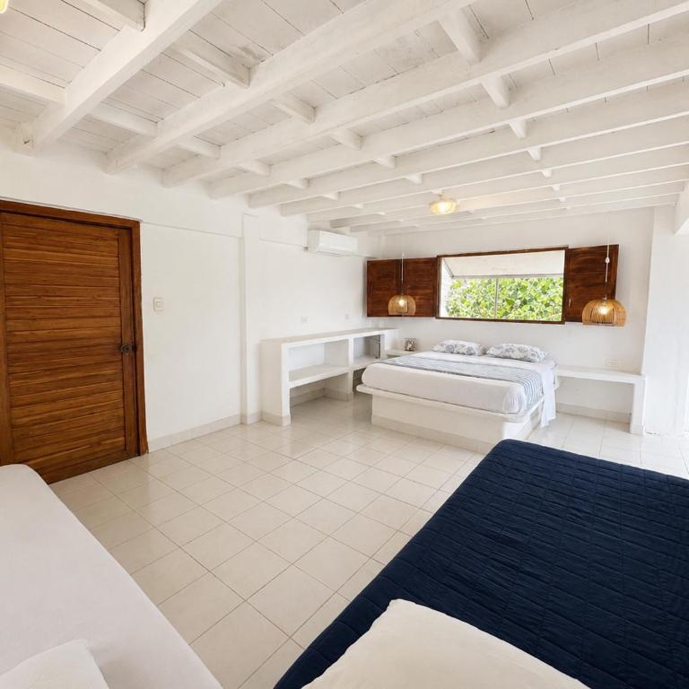 Isla Risa - Quadruple Room with Sea View - 2