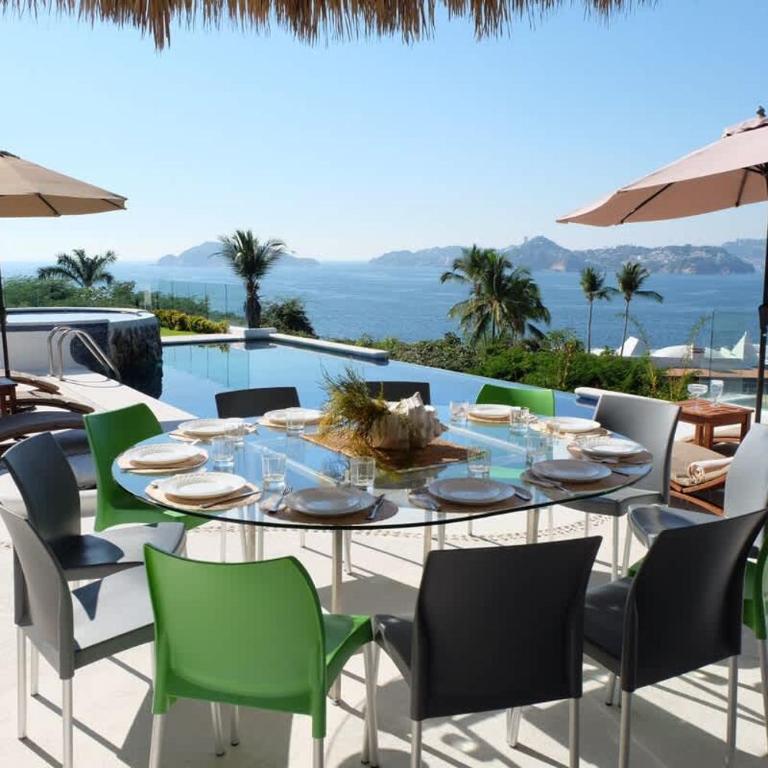 7BR Villa with Private Pool & Spectacular Views - Villa - 7