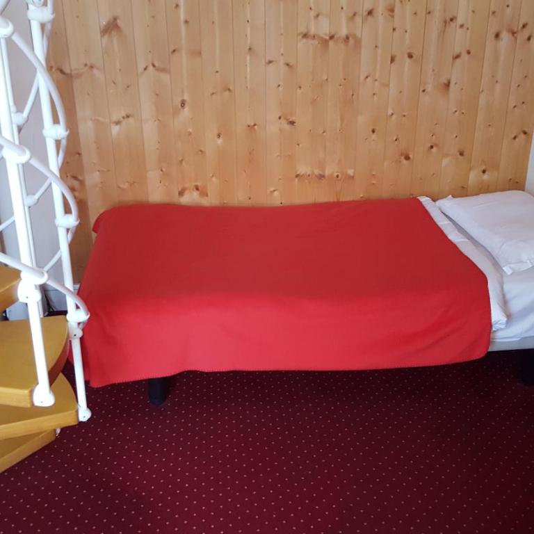 Hôtel Média - Chambre Quadruple avec Salle de Bains - 4