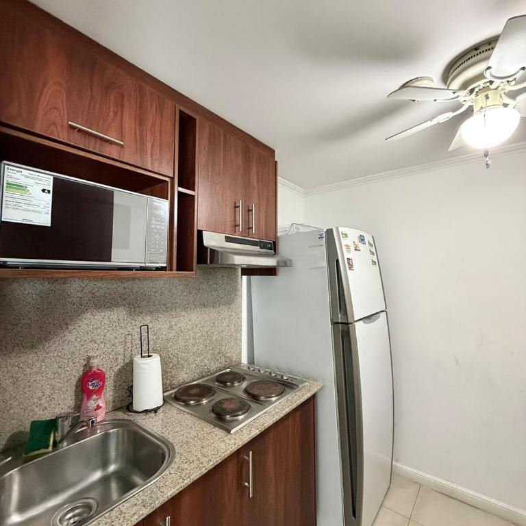 Amplio departamento con vista panorámica al río RF2-1001 - Apartamento de 2 dormitorios con vistas al río - 14