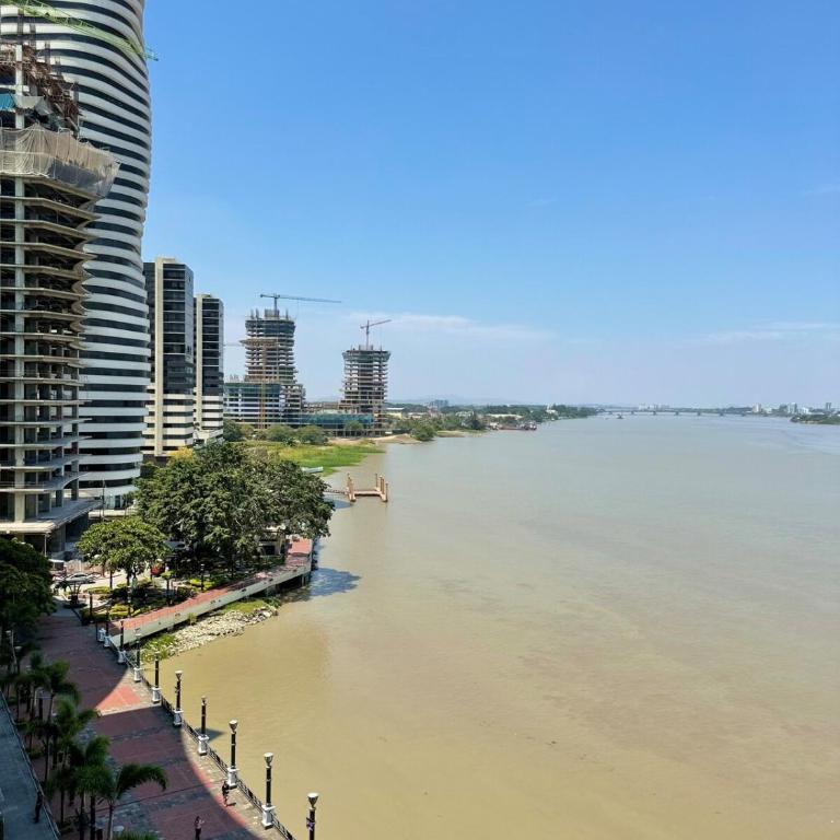 Elegante departamento de 2 habitaciones con vista al rio RF1-601 - Apartamento de 2 dormitorios con vistas al río - 15