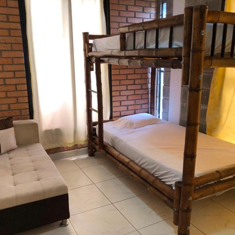 3-Story House in Lago Calima Pool and Terrace - Casa de 5 dormitorios - 22