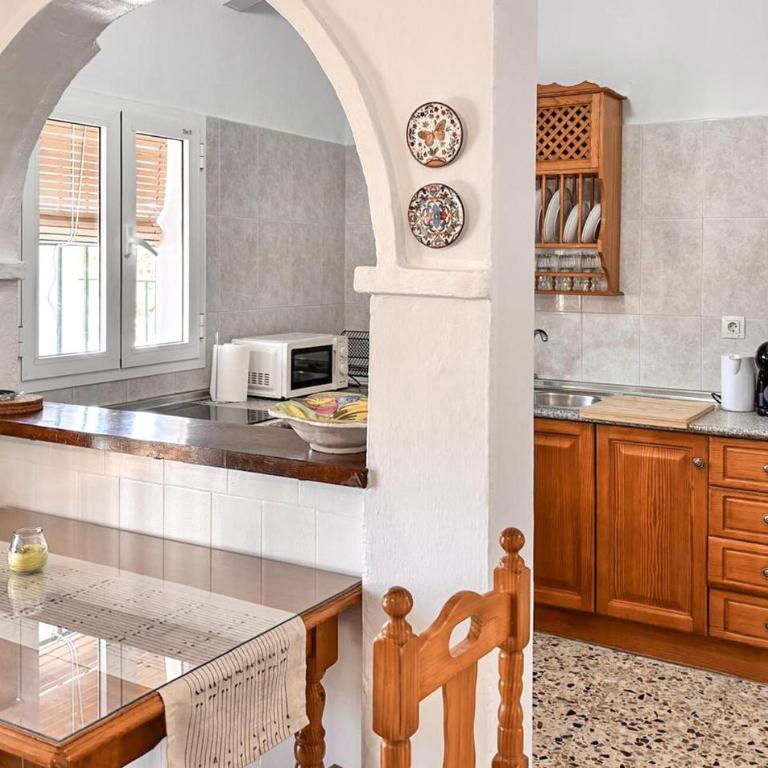 Nice Home In Frigiliana With Private Swimming Pool, Can Be Inside Or Outside - Casa de 2 dormitorios - 2