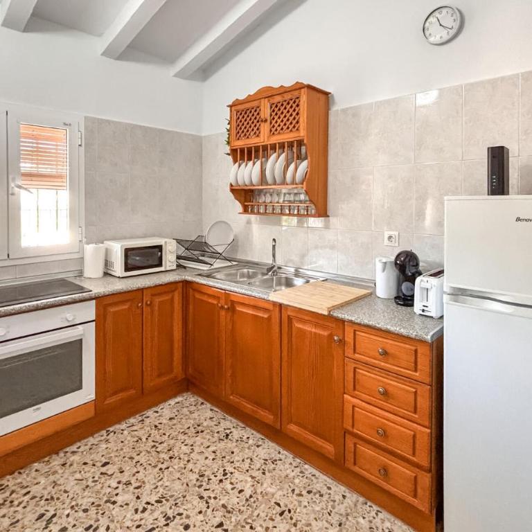Nice Home In Frigiliana With Private Swimming Pool, Can Be Inside Or Outside - Casa de 2 dormitorios - 3