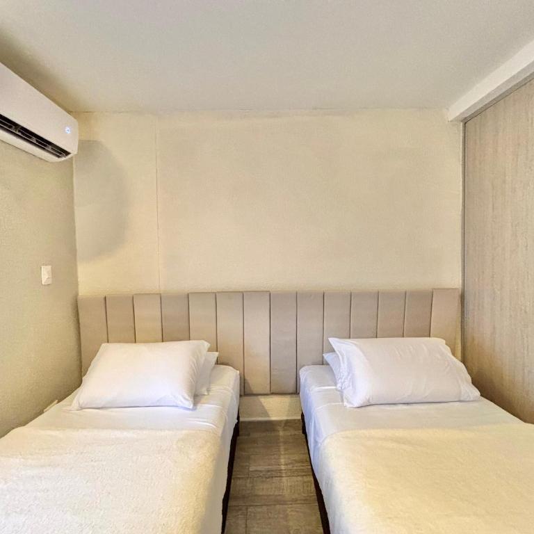 Caribbean Luxury 2BR 2Bth Gem with sea views, hot water and private jacuzzi on balcony - One-Bedroom Apartment - 15
