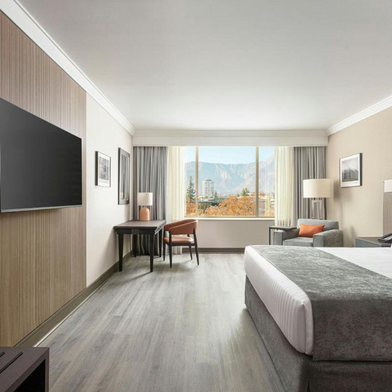 Santiago Marriott Hotel - Habitación con cama extragrande. - 2